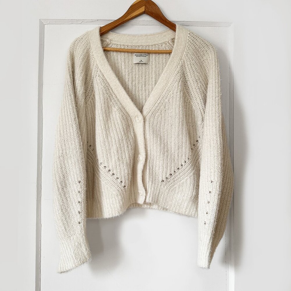 Abercrombie & Fitch - Fuzzy Cardigan